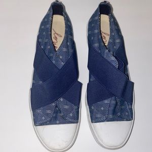 Ellen Degeneres sneakers